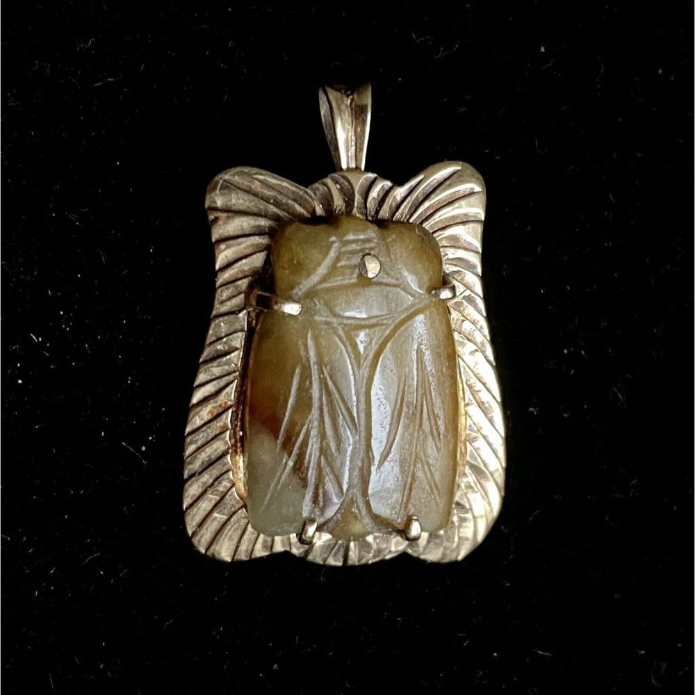 c1976 Carved Jade Cicada 14K Gold Handmade Pendant Brooch Combo Vintage Jewelry